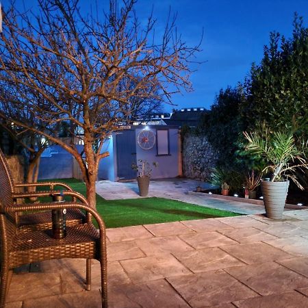 Lobster Cottage - Stylish 3 Bedroom Cottage In Heart Of Tenby Town, Pembrokeshire 외부 사진