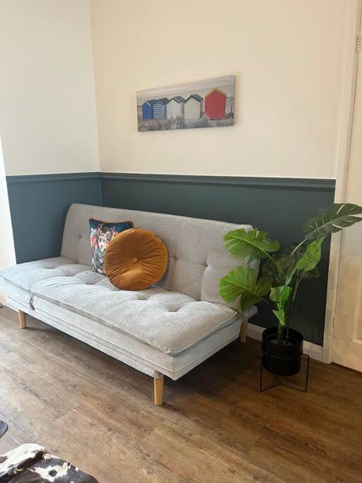 Lobster Cottage - Stylish 3 Bedroom Cottage In Heart Of Tenby Town, Pembrokeshire 외부 사진